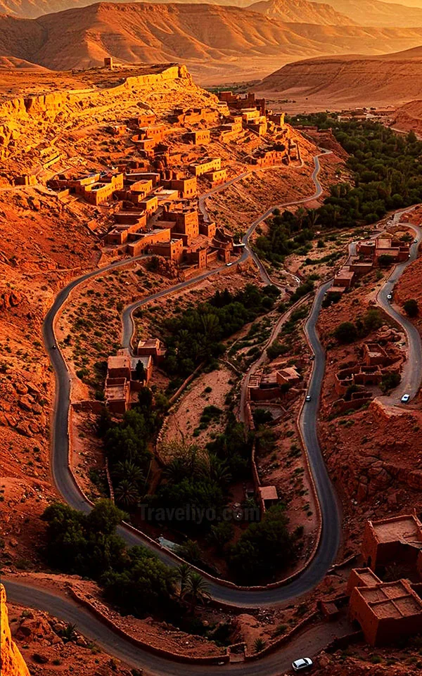 Clay village of Aït Benhaddou in sunset light
